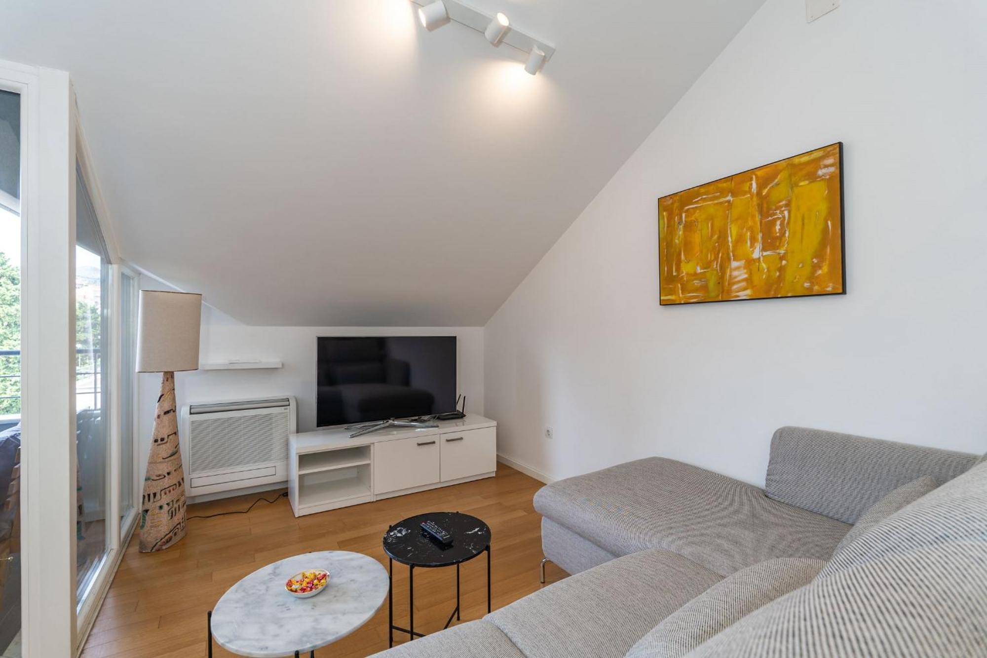 Ana Apartment *